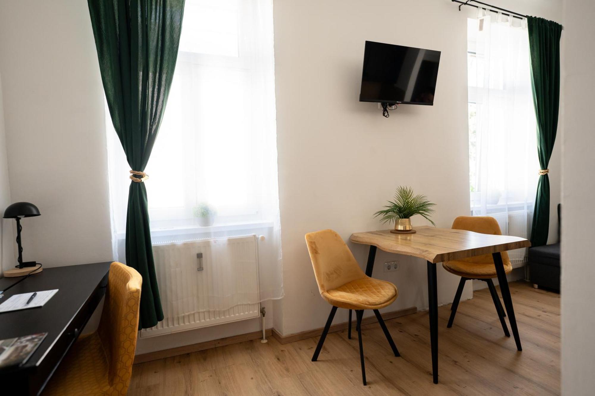 Js Design Apartment Graz Esterno foto
