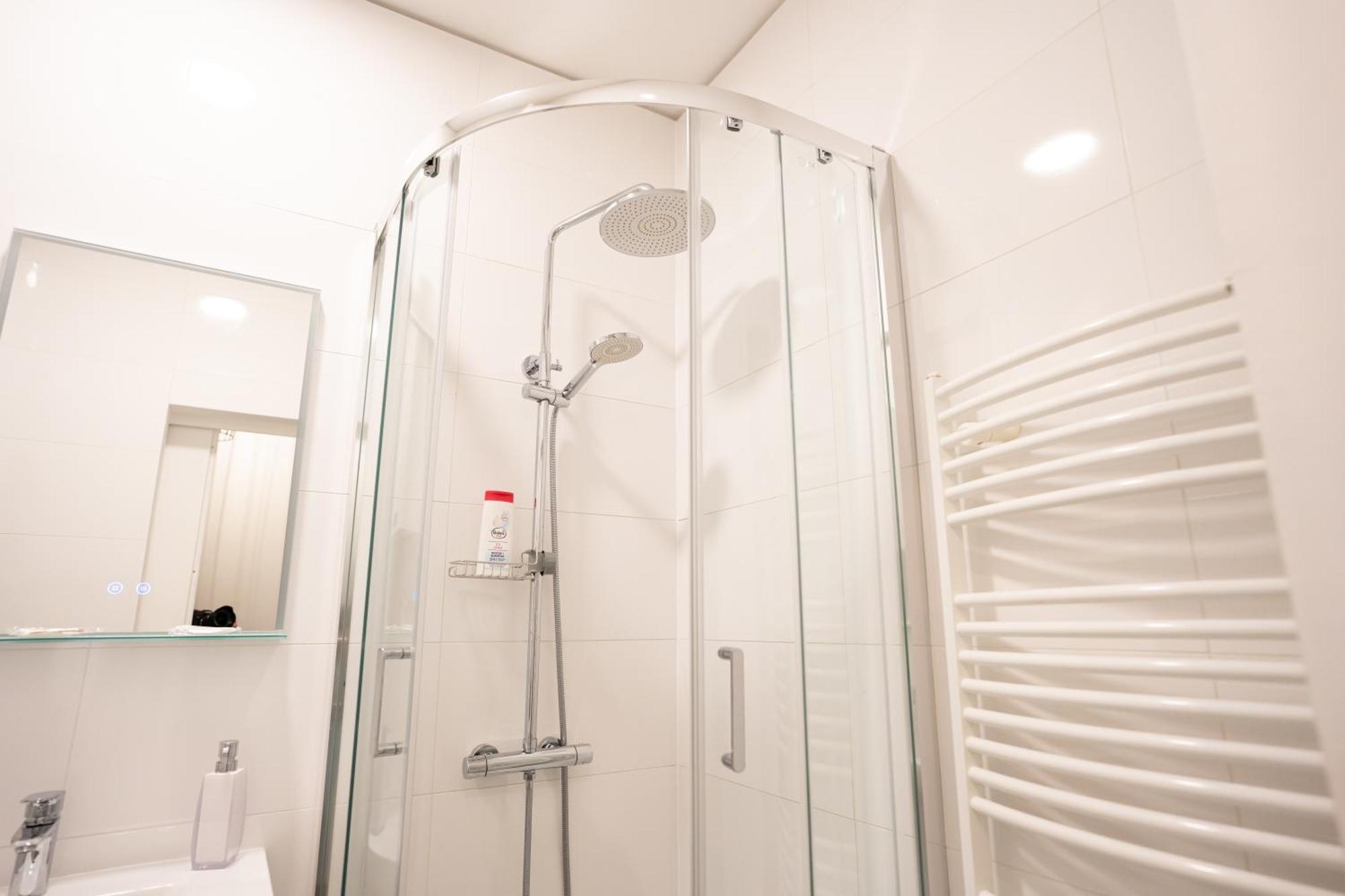 Js Design Apartment Graz Esterno foto